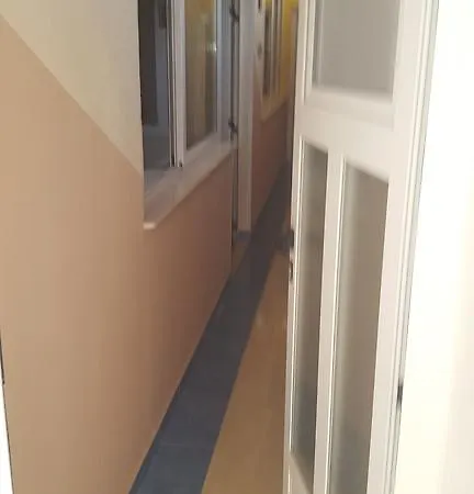 Stan Apartment Split